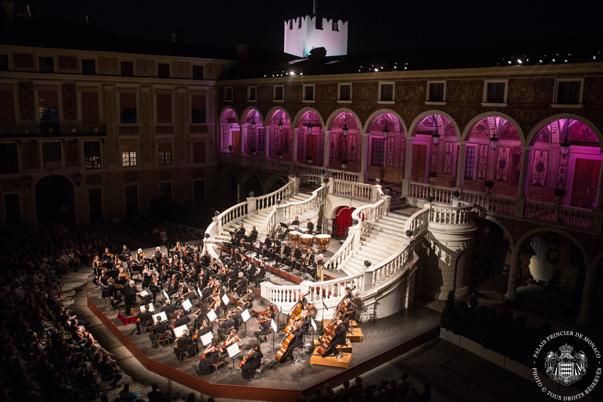 VisitMonaco's tweet photo. What’s on in August?

Starry nights, spellbinding music, rare exhibitions, and gourmet delights await in Monaco.

A summer like no other, true to the spirit of the Principality.

Discover the highlights with Visit Monaco.

👉👀https://t.co/8PS5lYUNBF

#VisitMonaco https://t.co/qVriiKkHCx