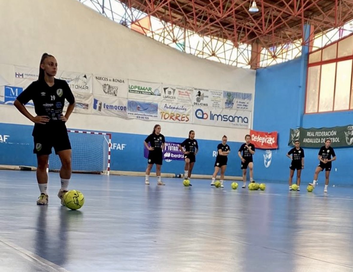 Semana nueva y nosotras… ¡seguimos al lío!

Entreno, risas y mucho trabajo. Esto no para 💪🔥

#PretemporadaOn #GoTorcal 💜💚