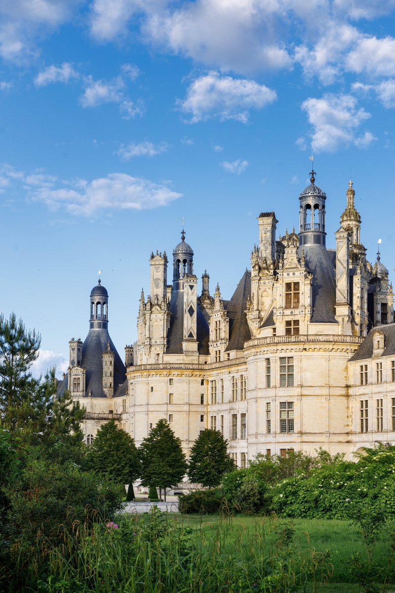 #MardiConseil 
#JamaisDeVacancesSans venir faire un tour au <a href="/domainechambord/">Château de Chambord</a> 🏰🇫🇷