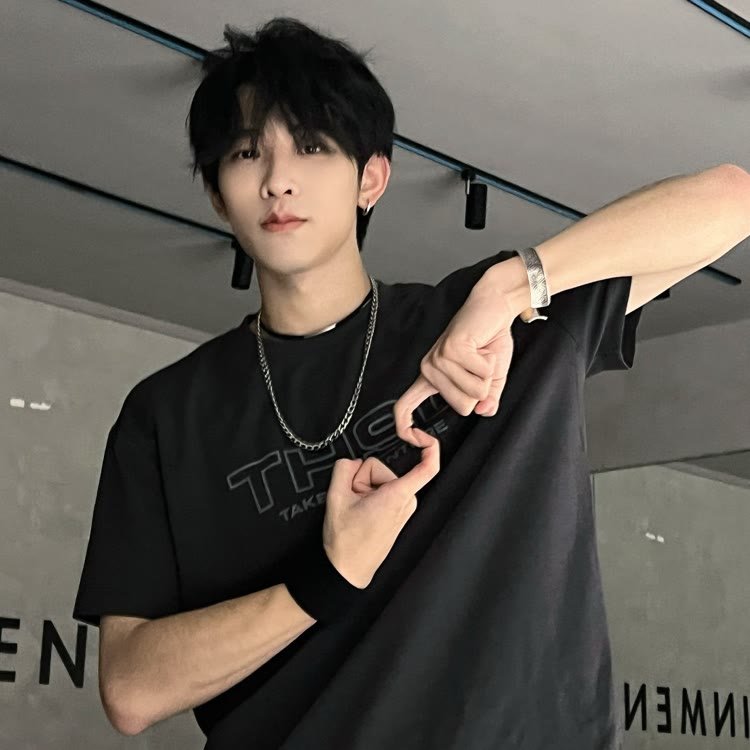 momentianyi's tweet image. #LiXijie #李曦杰
#CIIU #CLOSERTOYOU  
#奔赴少年 #奔赴少年CIIU #JYP