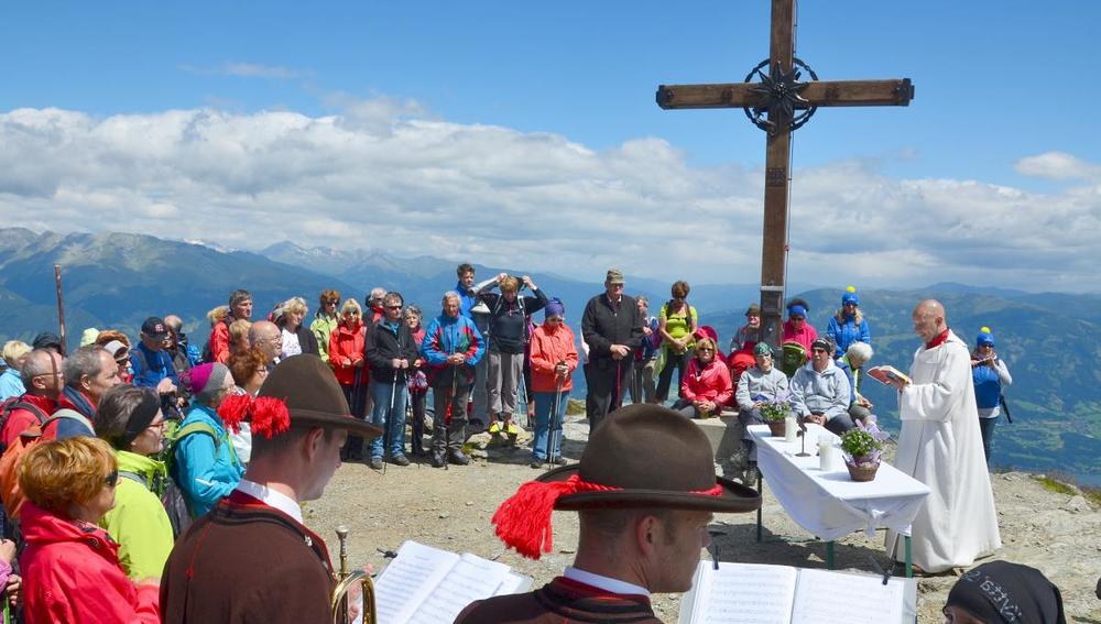Neue Umweltschutz-Messe auf Deutsch: Das Anfang Juli veröffentlichte Messformular "Für die Bewahrung der Schöpfung" liegt ab sofort in einer Übersetzung der "Konferenz Liturgie der Kirche im deutschen Sprachgebiet" (KLD) vor kathpress.at/goto/meldung/2…