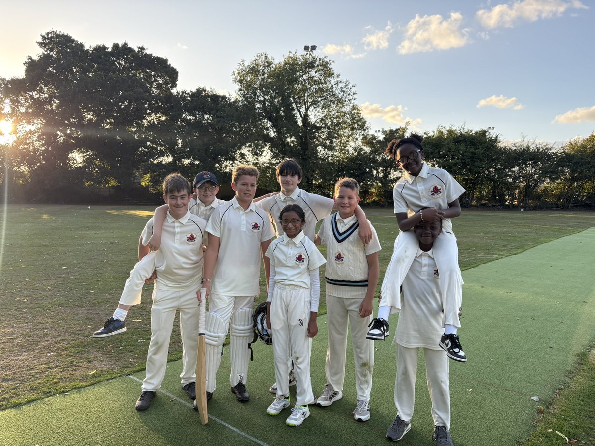 Rothwell Town Cricket Club (Northants) tweet media