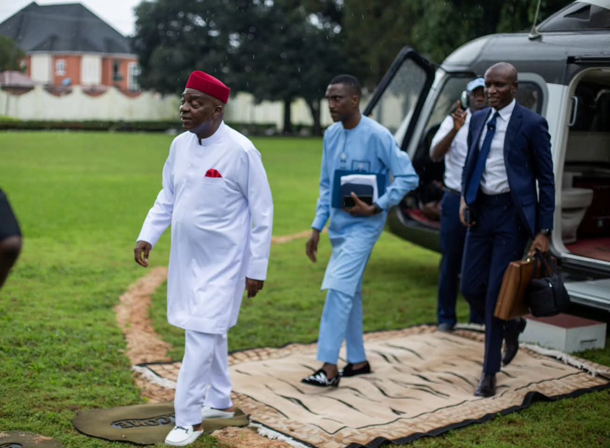 therealchurchg1's tweet image. A Great Honour to Benson Idahosa&apos;s Legacy! 

Bishop Oyedepo Arrives the Idahosa&apos;s Residence in Benin City, Edo State, Nigeria to spend the night in preparation for his ministration at MEGACON Today

Join our Telegram Channel 
t.me/CGWitness

#ChurchGist
