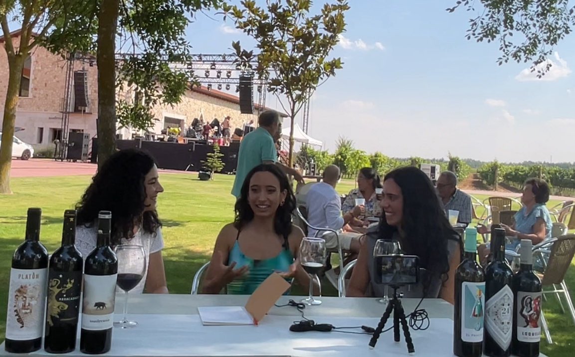 Entrevista a Maref momentos 
antes de su gran concierto 
en la Bodega Divina Proporción 💞

youtu.be/OwkEAj3CtTM?si…