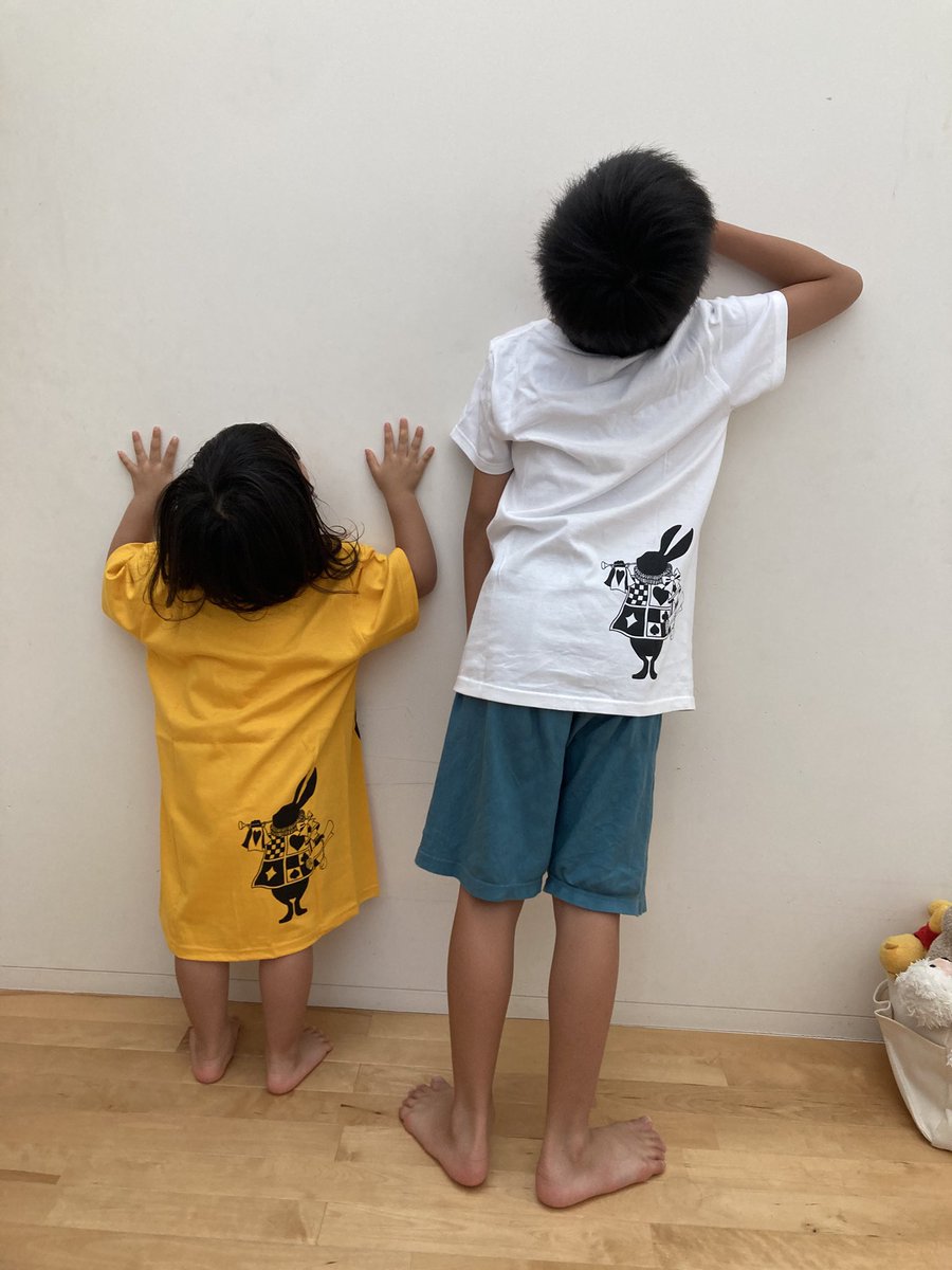 harihariton's tweet photo. 7月2日ザイオン行ったよ〜
安定のオルトンはこわーいSEからのゾンビと週末の女、最高でした😍
ヴェーダ！たまんない。
EASTBAY！やっぱカッコいい〜FROM NOW！

息子が一番楽しかったのは、ラーメン待ちの間にナルトコスプレのお兄さんと踊ったなるとダンスだそう😂
#OLDTONES #chorizovibes #EASTBAY https://t.co/hbl8H0Pxzy