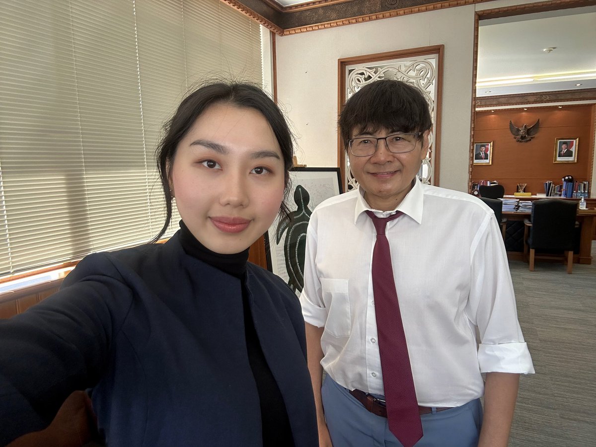 Jenny Sari Winata (@jennywinatas) on Twitter photo Glad to have an insightful conversation with Indonesian Ambassador to Australia, Bapak Siswo Pramono during my short trip to Canberra. We dived into a range of aspects surrounding 🇮🇩-🇦🇺 relations. More insights gained, more good questions emerge.
<a href="/INAEmbAUS/">INAinCanberra 🇮🇩</a> <a href="/PerthUSAsia/">Perth USAsia Centre</a> Glad to have an insightful conversation with Indonesian Ambassador to Australia, Bapak Siswo Pramono during my short trip to Canberra. We dived into a range of aspects surrounding 🇮🇩-🇦🇺 relations. More insights gained, more good questions emerge.
<a href="/INAEmbAUS/">INAinCanberra 🇮🇩</a> <a href="/PerthUSAsia/">Perth USAsia Centre</a>