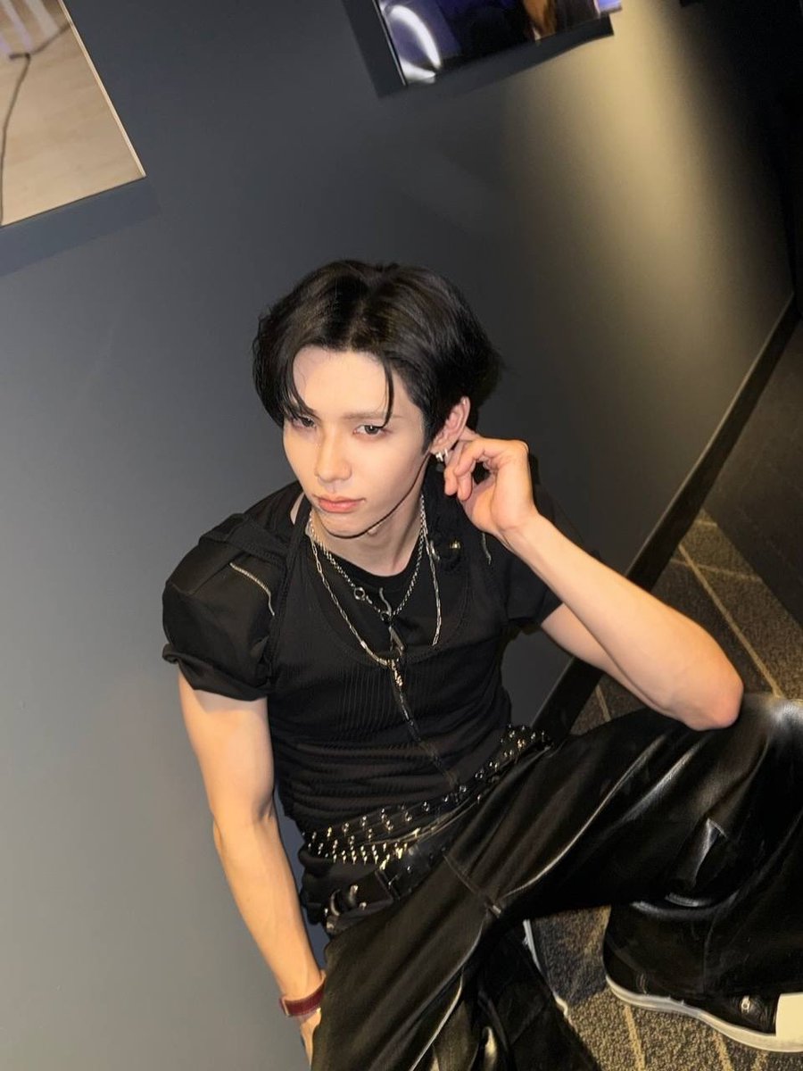 롬☺︎ tweet media