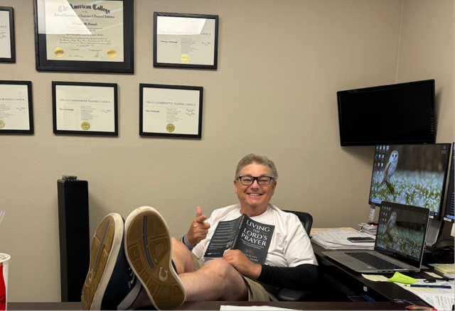 DougtheHowe's tweet image. Kicking back and enjoying a good book! Huge thanks to everyone who has supported our book so far!