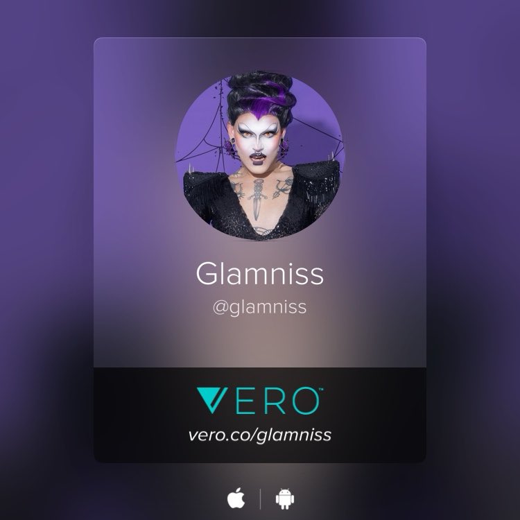 Oye estoy aquí en VERO.
vero.co/glamniss