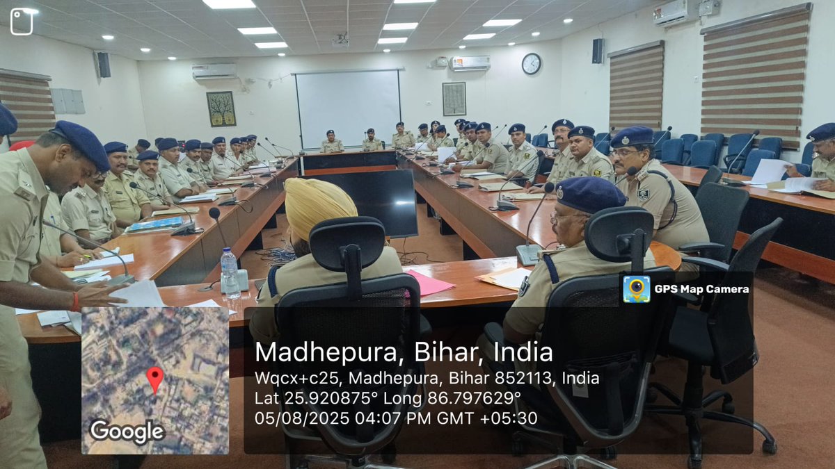 Madhepura Police (@madhepurapolice) on Twitter photo рдЖрдЬ рдкреБрд▓рд┐рд╕ рдЕрдзреАрдХреНрд╖рдХ рдордзреЗрдкреБрд░рд╛ рджреНрд╡рд╛рд░рд╛ рд╕рджрд░ рдЕрдиреБрдордВрдбрд▓ рдХреЗ рдерд╛рдиреЛрдВ рдореЗрдВ рд▓рдВрдмрд┐рдд рдЕрдиреБрд╕реВрдЪрд┐рддрдЬрд╛рддрд┐/рдЬрдирдЬрд╛рддрд┐ рдЕрдзрд┐рдирд┐рдпрдо рдПрд╡рдВ рд╢рд╕реНрддреНрд░ рдЕрдзрд┐рдирд┐рдпрдо рдХреЗ рдХрд╛рдВрдбреЛрдВ рдХреА рд╕рдореАрдХреНрд╖рд╛ рдЕрдиреБрдордВрдбрд▓ рдкреБрд▓рд┐рд╕ рдкрджрд╛рдзрд┐рдХрд╛рд░реА рдордзреЗрдкреБрд░рд╛ рдХреЗ рдЙрдкрд╕реНрдерд┐рддрд┐ рдореЗрдВ рд╕рдВрдмрдВрдзрд┐рдд рдХрд╛рдВрдбреЛрдВ рдХреЗ рдЕрдиреБрд╕рдВрдзрд╛рдирдХрд░реНрддрд╛рдУ рдХреЗ рд╕рдордХреНрд╖ рдХреА рдЧрдИ рдПрд╡рдВ рдЖрд╡рд╢реНрдпрдХ рджрд┐рд╢рд╛-рдирд┐рд░реНрджреЗрд╢ рджрд┐рдпрд╛ рдЧрдпрд╛ред
<a href="/bihar_police/">Bihar Police</a> рдЖрдЬ рдкреБрд▓рд┐рд╕ рдЕрдзреАрдХреНрд╖рдХ рдордзреЗрдкреБрд░рд╛ рджреНрд╡рд╛рд░рд╛ рд╕рджрд░ рдЕрдиреБрдордВрдбрд▓ рдХреЗ рдерд╛рдиреЛрдВ рдореЗрдВ рд▓рдВрдмрд┐рдд рдЕрдиреБрд╕реВрдЪрд┐рддрдЬрд╛рддрд┐/рдЬрдирдЬрд╛рддрд┐ рдЕрдзрд┐рдирд┐рдпрдо рдПрд╡рдВ рд╢рд╕реНрддреНрд░ рдЕрдзрд┐рдирд┐рдпрдо рдХреЗ рдХрд╛рдВрдбреЛрдВ рдХреА рд╕рдореАрдХреНрд╖рд╛ рдЕрдиреБрдордВрдбрд▓ рдкреБрд▓рд┐рд╕ рдкрджрд╛рдзрд┐рдХрд╛рд░реА рдордзреЗрдкреБрд░рд╛ рдХреЗ рдЙрдкрд╕реНрдерд┐рддрд┐ рдореЗрдВ рд╕рдВрдмрдВрдзрд┐рдд рдХрд╛рдВрдбреЛрдВ рдХреЗ рдЕрдиреБрд╕рдВрдзрд╛рдирдХрд░реНрддрд╛рдУ рдХреЗ рд╕рдордХреНрд╖ рдХреА рдЧрдИ рдПрд╡рдВ рдЖрд╡рд╢реНрдпрдХ рджрд┐рд╢рд╛-рдирд┐рд░реНрджреЗрд╢ рджрд┐рдпрд╛ рдЧрдпрд╛ред
<a href="/bihar_police/">Bihar Police</a>