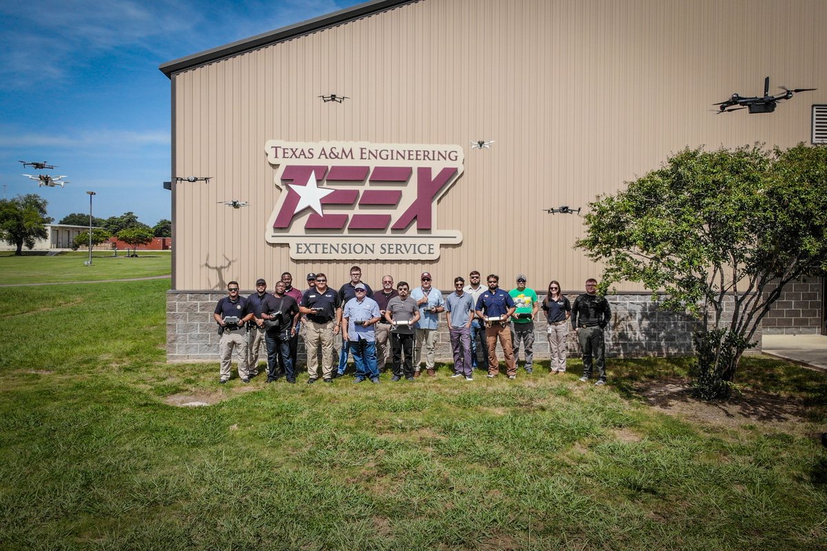 Is it a bird? Is it a plane? No, it's a drone from our sUAS for Public Safety Personnel (SAP151) course! Congratulations to all of the participants who finished SAP151 last week and gained some valuable hands-on experience operating drones! teex.org/class/SAP151
#sUAS #Drones