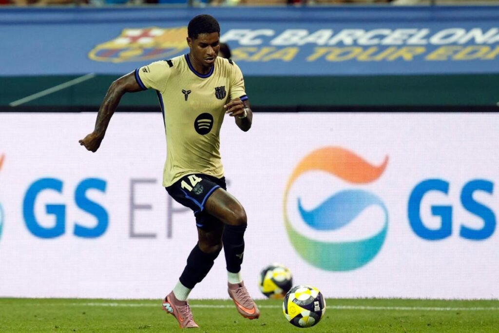 LiLEvilOne2's tweet photo. 1. Marcus Rashford:
Ha tenido una pretemporada notable, mostrando buen nivel físico, visión de juego y carácter ofensivo. Mientras resuelva pronto su inscripción, todo apunta a que puede ser un refuerzo importante para el Barça. https://t.co/1jojv7lNj4