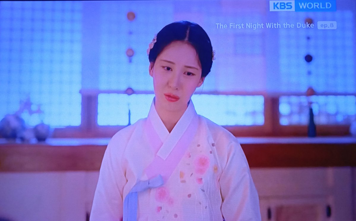 Mr_Ask_Why's tweet photo. #NowWatching #TheFirstNightWithTheDuke episode 8 on @KBSWorldTV 😊
#TheFirstNightWithTheDukeEp8 #SEOHYUN #TaecYeon #OhSeEun #KBS #KBSDRAMA https://t.co/8Rso3jLRQn