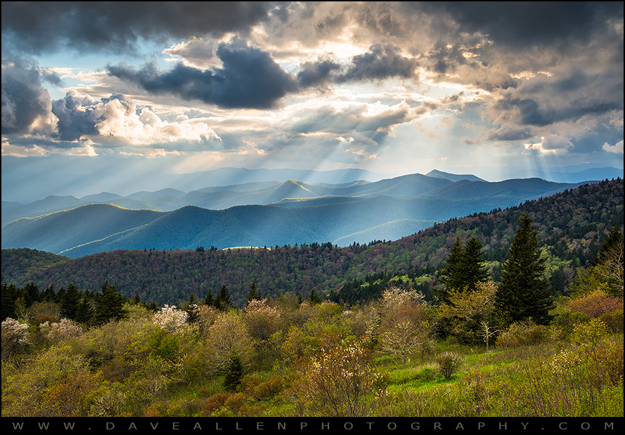 Had some sweet light bursting through the clouds on this afternoon along the Blue Ridge Parkway in the mountains of Western North Carolina. Hope y'all are having a great day! 😀