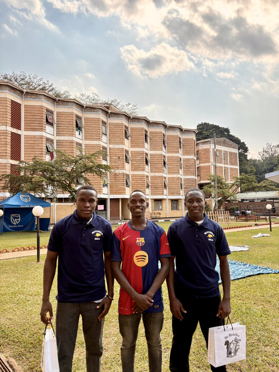 Mitchell Hall (@mitchellhallmak) on Twitter photo Our freshmen are still arriving! 🐀
Ancestor Yunus <a href="/yunuslub/">Architect not Architecture</a> is here to receive them! Our freshmen are still arriving! 🐀
Ancestor Yunus <a href="/yunuslub/">Architect not Architecture</a> is here to receive them!