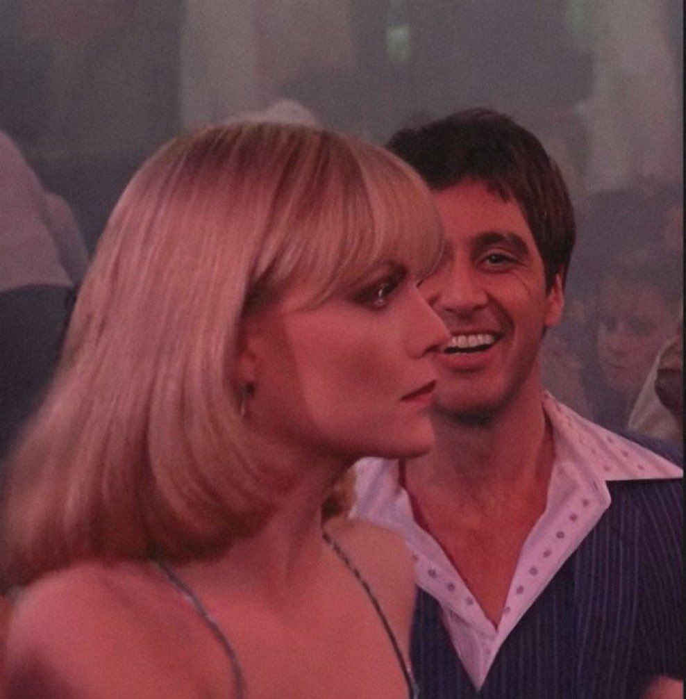 Gözlerim sendeyken üzerimde olan gözlerden endişelenme