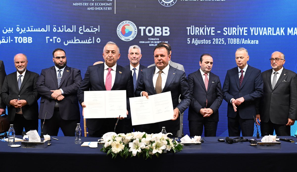 🔴 Sınır Ötesi Ticarette Tarihi Adım: Şanlıurfa – Şam Stratejik İş Birliği

📍 Türkiye Odalar ve Borsalar Birliği ve Birlik Başkanımız Sn. Rifat Hisarcıklıoğlu ev sahipliğinde; Ticaret Bakanımız Prof. Dr. Ömer Bolat ve Suriye Ekonomi ve Sanayi Bakanı Nidal eş-Şa’ar’ın