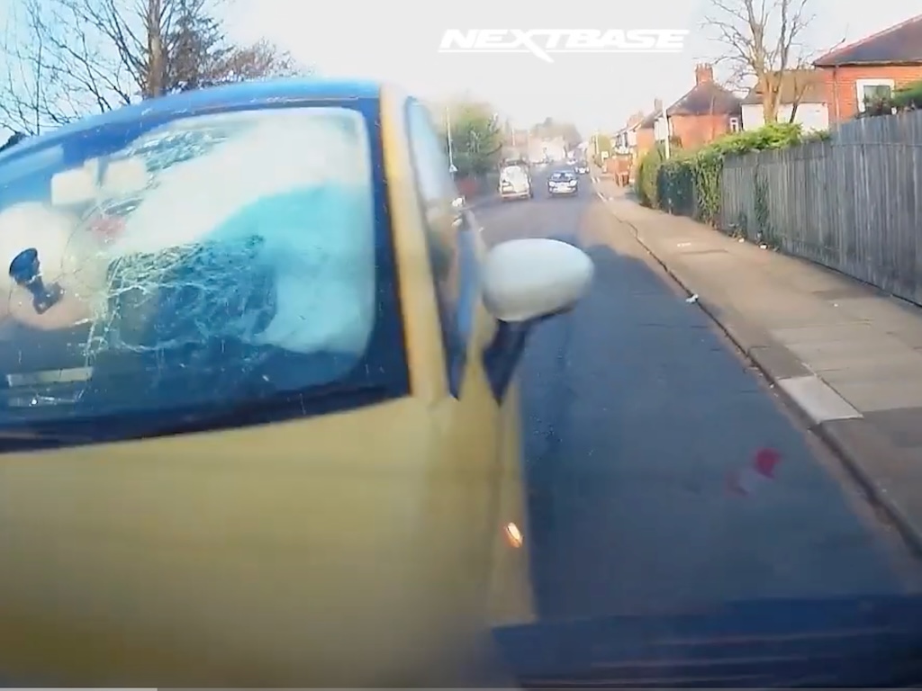 FleetWorldGroup's tweet image. Nextbase has released a 10-video montage of some of the most shocking crashes and near misses that Brits have captured on UK road as it warns of surging reports of dangerous driving to police. #Nextbase
fleetworld.co.uk/shocking-dashc…