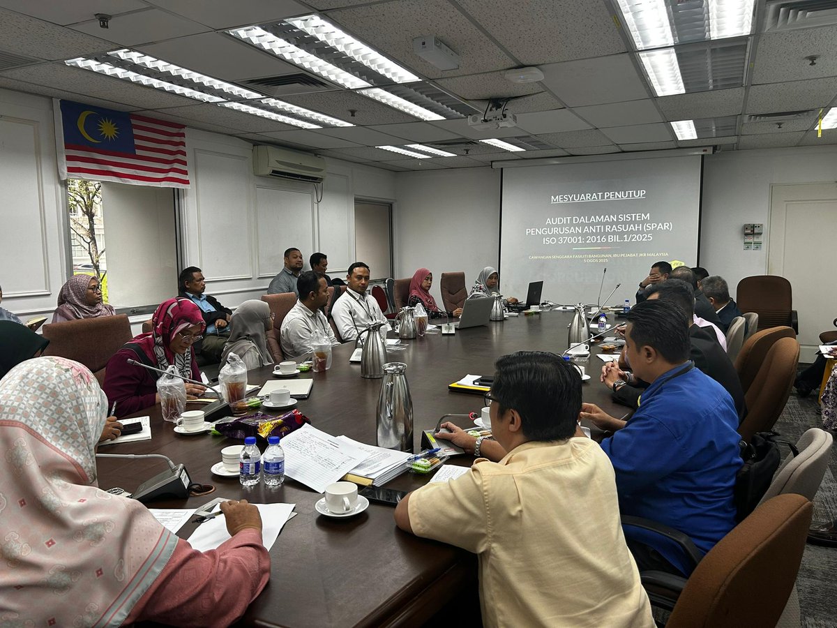 CSFB JKR (@csfbjkr) on Twitter photo 5 Ogos 2025 – Mesyuarat Penutupan Audit Dalaman JKR Malaysia Bagi Sistem Pengurusan Bersepadu (SPB), Sistem Pengurusan Kualiti JKR MS ISO 9001:2015 & Sistem Pengurusan Anti Rasuah (SPAR) MS ISO 37001:2016 di CSFB oleh Pasukan Audit
<a href="/FadzilahJkr/">FADZILAH BINTI SULAIMAN (JKR)</a>
<a href="/IPJKR_Official/">JKR Malaysia Rasmi</a>
<a href="/csfbjkr/">CSFB JKR</a>
#iamJKR 5 Ogos 2025 – Mesyuarat Penutupan Audit Dalaman JKR Malaysia Bagi Sistem Pengurusan Bersepadu (SPB), Sistem Pengurusan Kualiti JKR MS ISO 9001:2015 & Sistem Pengurusan Anti Rasuah (SPAR) MS ISO 37001:2016 di CSFB oleh Pasukan Audit
<a href="/FadzilahJkr/">FADZILAH BINTI SULAIMAN (JKR)</a>
<a href="/IPJKR_Official/">JKR Malaysia Rasmi</a>
<a href="/csfbjkr/">CSFB JKR</a>
#iamJKR