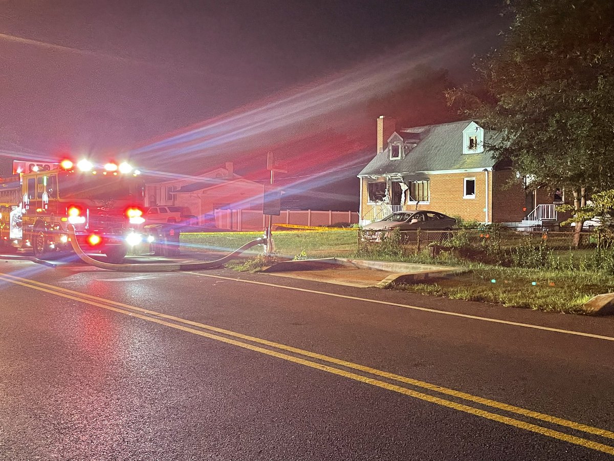 #BREAKING: On scene of a fatal house fire on the 5800 block of Auth Road in Suitland, MD. 

Officials say one child died in the fire but still working to learn if anyone else was in the home at the time or injured. 

<a href="/PGFDNews/">Prince George’s County Fire/EMS Department</a> responded around 1:45am. <a href="/wusa9/">WUSA9</a>