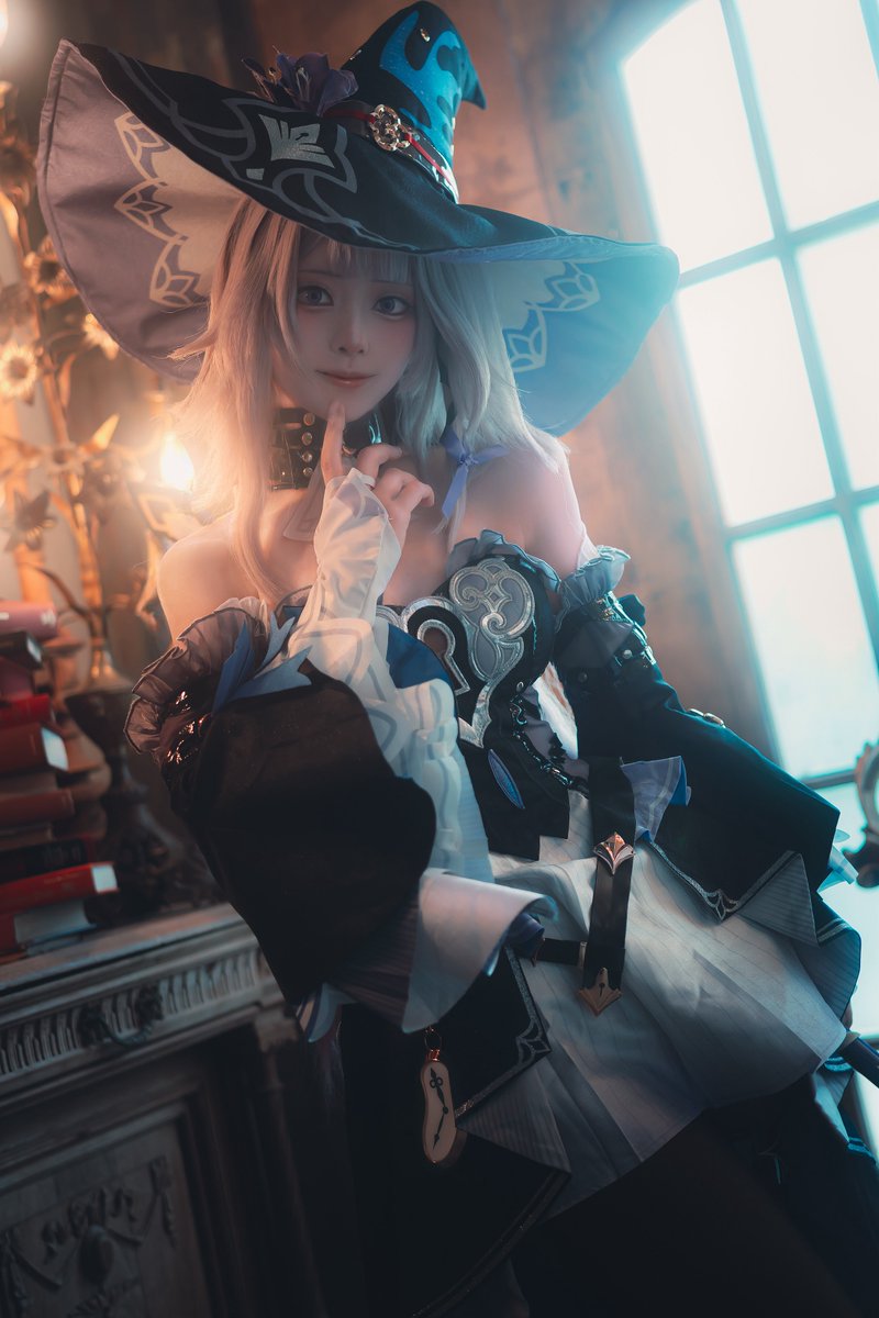 【崩壊スターレイル/マダムヘルタ】

　またあなた？
　この宇宙で「私」に
　　　2度も会えたのはこれで345人目。

photo:<a href="/DAI_Photograph3/">DAI_Photograph/ next コスサミ、コミケ</a> 
#HonkaiStarRail #hsrcreators