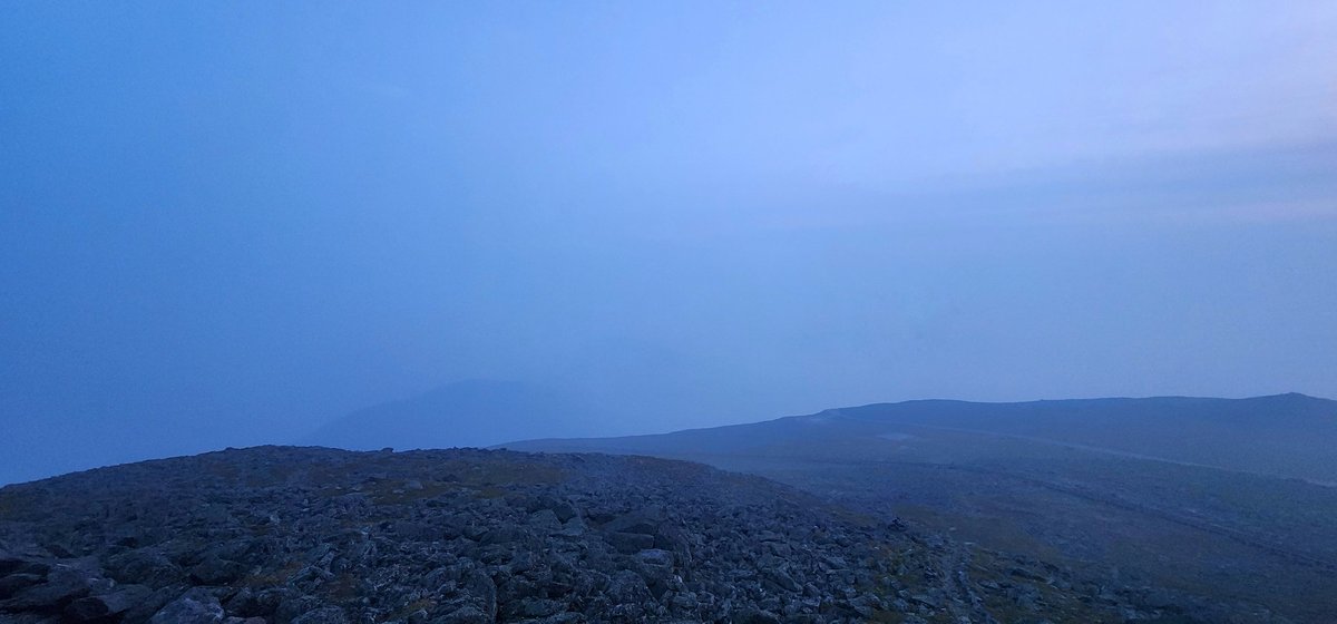 Ryan Knapp (@wxknapper) on Twitter photo Wildfire smoke at work (<a href="/MWObs/">Mount Washington Observatory (MWOBS)</a>) limiting vis to 1 mile most of last night into this morning π«©π·π₯΄ Wildfire smoke at work (<a href="/MWObs/">Mount Washington Observatory (MWOBS)</a>) limiting vis to 1 mile most of last night into this morning π«©π·π₯΄