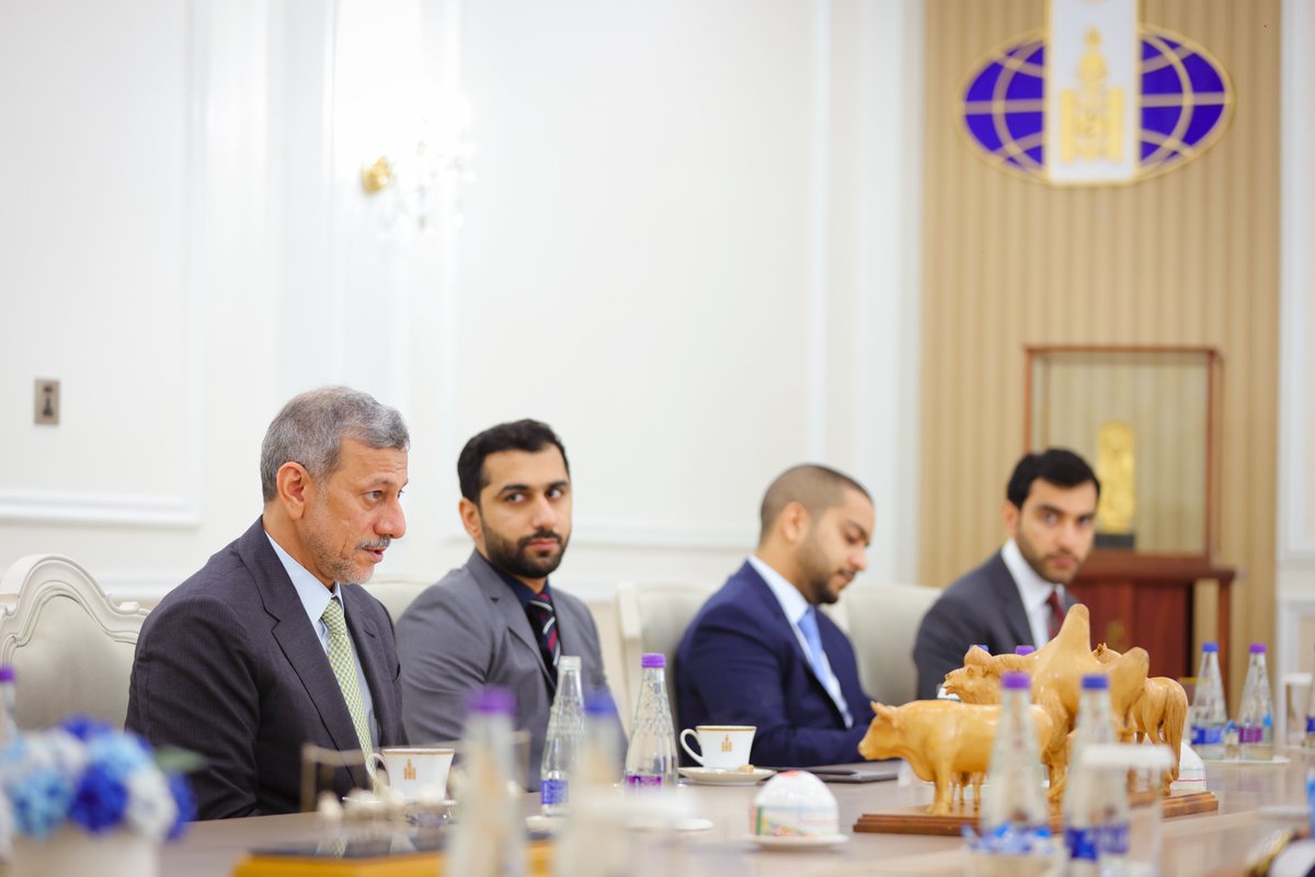 Гадаад харилцааны сайд Б.Батцэцэг Оманы Султант Улсын Хөрөнгө оруулалтын газрын Ерөнхийлөгч Абдулсалам Бин Мухаммад АльМуршиди-г 2025 оны 08 дугаар сарын 04-ний өдөр хүлээн авч уулзав.

🔗gov.mn/mn/news/all/78…