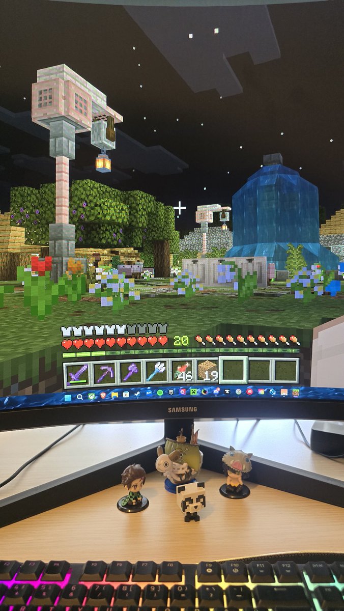 The_Queen2919's tweet image. Sword sharp, tools enchanted, village handcrafted 🗡🏘✨️

Minecraft may be a game, but this build is personal 🌸🦋💗

#BuilderVibes #MinecraftAesthetic #ZenMode #Minecraft