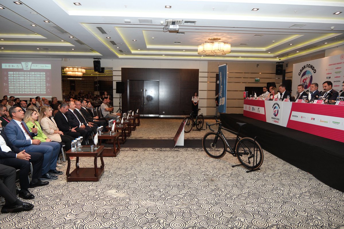 Ankara’mızın sporla, doğayla ve sağlıklı yaşamla bütünleştiği en önemli bisiklet organizasyonlarından olan “Gran Fondo Başkent 2025’in Lansman Toplantısı”na Yönetim Kurulu Üyemiz Sayın Ertuğrul Onat ile birlikte katıldık.

Ankara Sanayi Odası olarak, bir kentin kalkınmasını