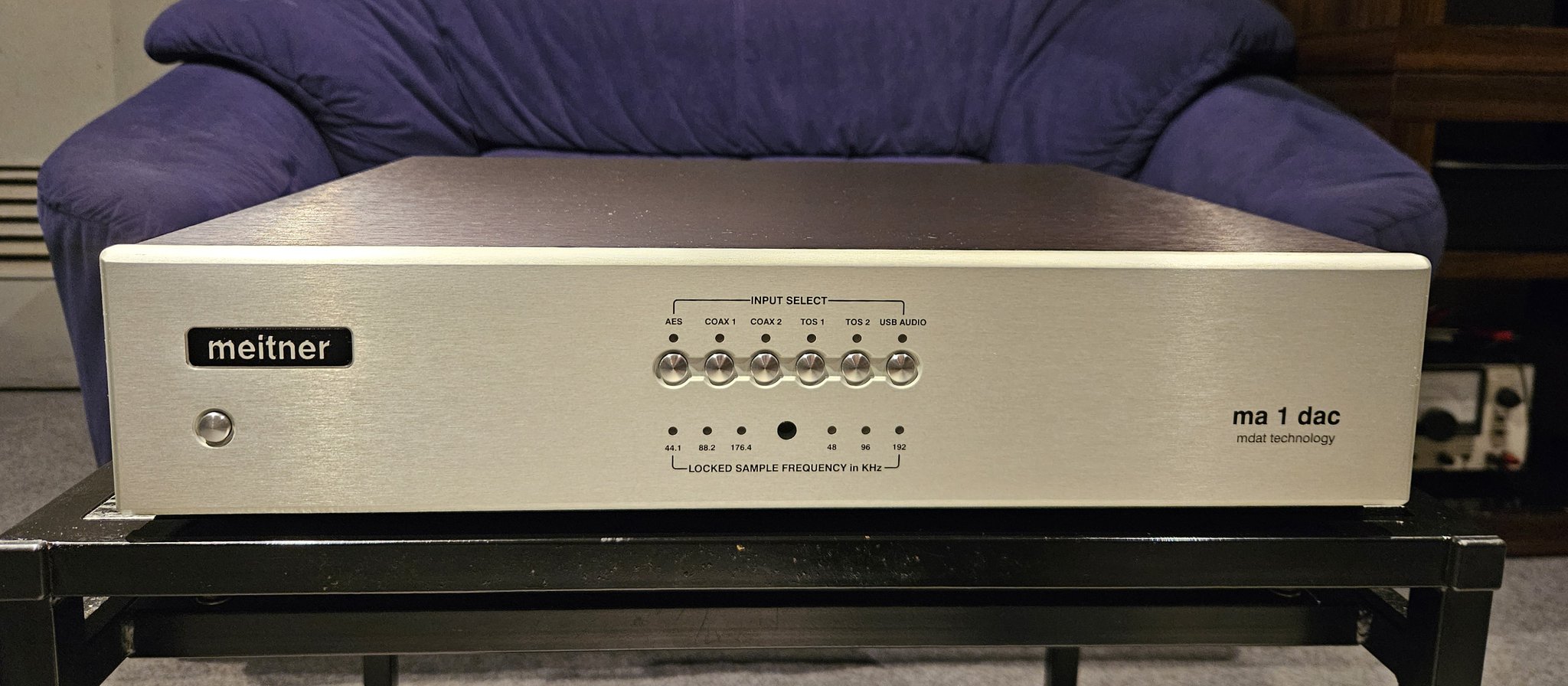 トーマ / Eureka 中古 クマザキエイム タワー型 アンプ内蔵スピーカー 80W