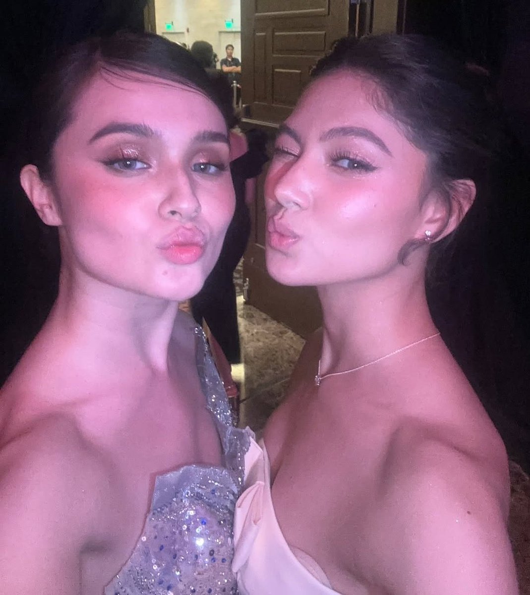 forever charlie🛐 (@jesflemingg) on Twitter photo chakira crumbs !! finally may pic na ulit together si charlie at kira, grabeng facecards talagang panlaban sa miss u sa ganda ng dalawa. namiss ko kayo og duo🥹💕 <a href="/ccefleming/">Charlie Fleming</a> <a href="/Kbalinger/">Kira Balinger</a>
#CharlieFleming | #KiraBalinger chakira crumbs !! finally may pic na ulit together si charlie at kira, grabeng facecards talagang panlaban sa miss u sa ganda ng dalawa. namiss ko kayo og duo🥹💕 <a href="/ccefleming/">Charlie Fleming</a> <a href="/Kbalinger/">Kira Balinger</a>
#CharlieFleming | #KiraBalinger