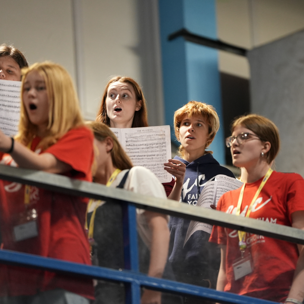 <a href="/FarnhamYouthChr/">Farnham Youth Choir</a> are here! 🙌

We’re thrilled to have them join us for Neptune from The Planets, plus a little surprise we’ve been preparing for you… 👀

With all forces now assembled, we’re ready to start this cosmic journey. First stop: Birmingham Symphony Hall tomorrow. 🚀✨