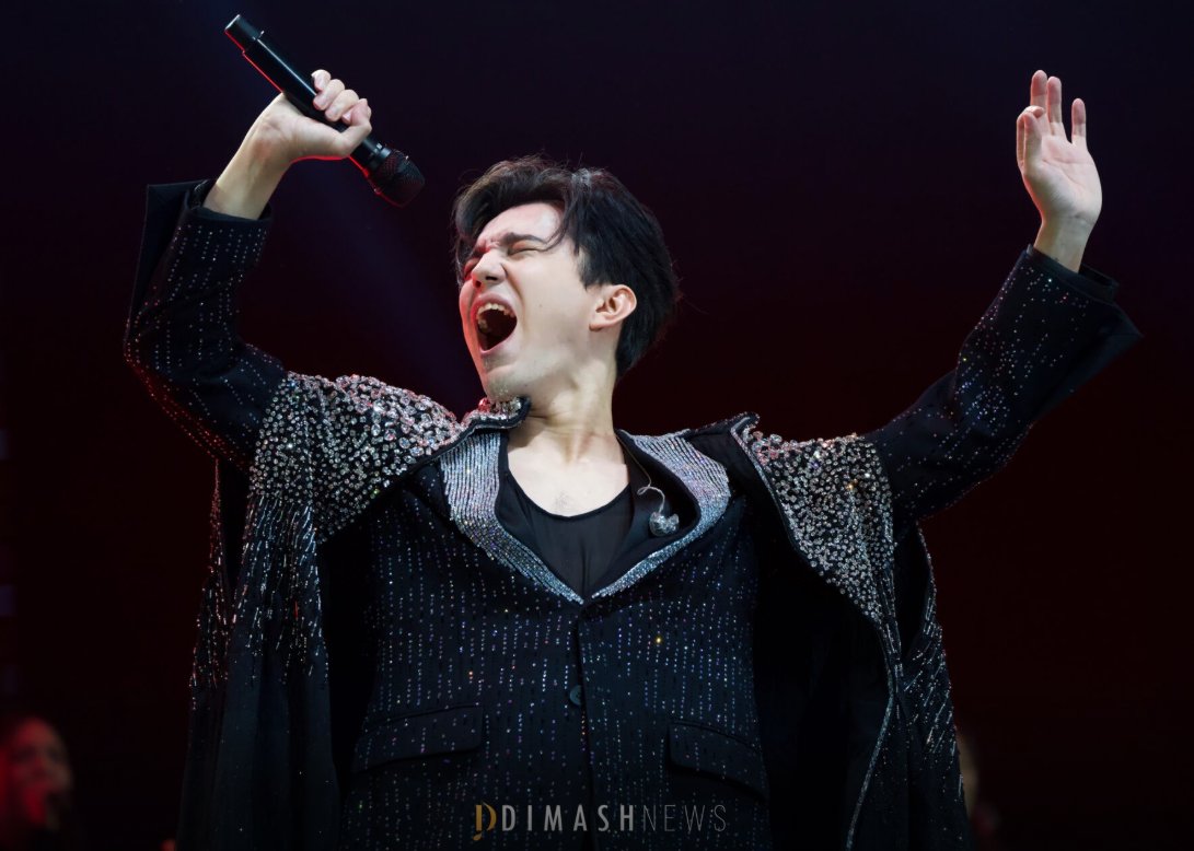 Talia1904 DQ♩ (@lnda1904) on Twitter photo <a href="/Cristin25558525/">Cristina► DQ♩</a> INCREDIBLE CONCERTS SOON
When Dimash <a href="/dimash_official/">Dimash Qudaibergen</a> performs , he sings with his entire mind, body and soul.
He literally becomes the music! #DimashCreativity <a href="/Cristin25558525/">Cristina► DQ♩</a> INCREDIBLE CONCERTS SOON
When Dimash <a href="/dimash_official/">Dimash Qudaibergen</a> performs , he sings with his entire mind, body and soul.
He literally becomes the music! #DimashCreativity