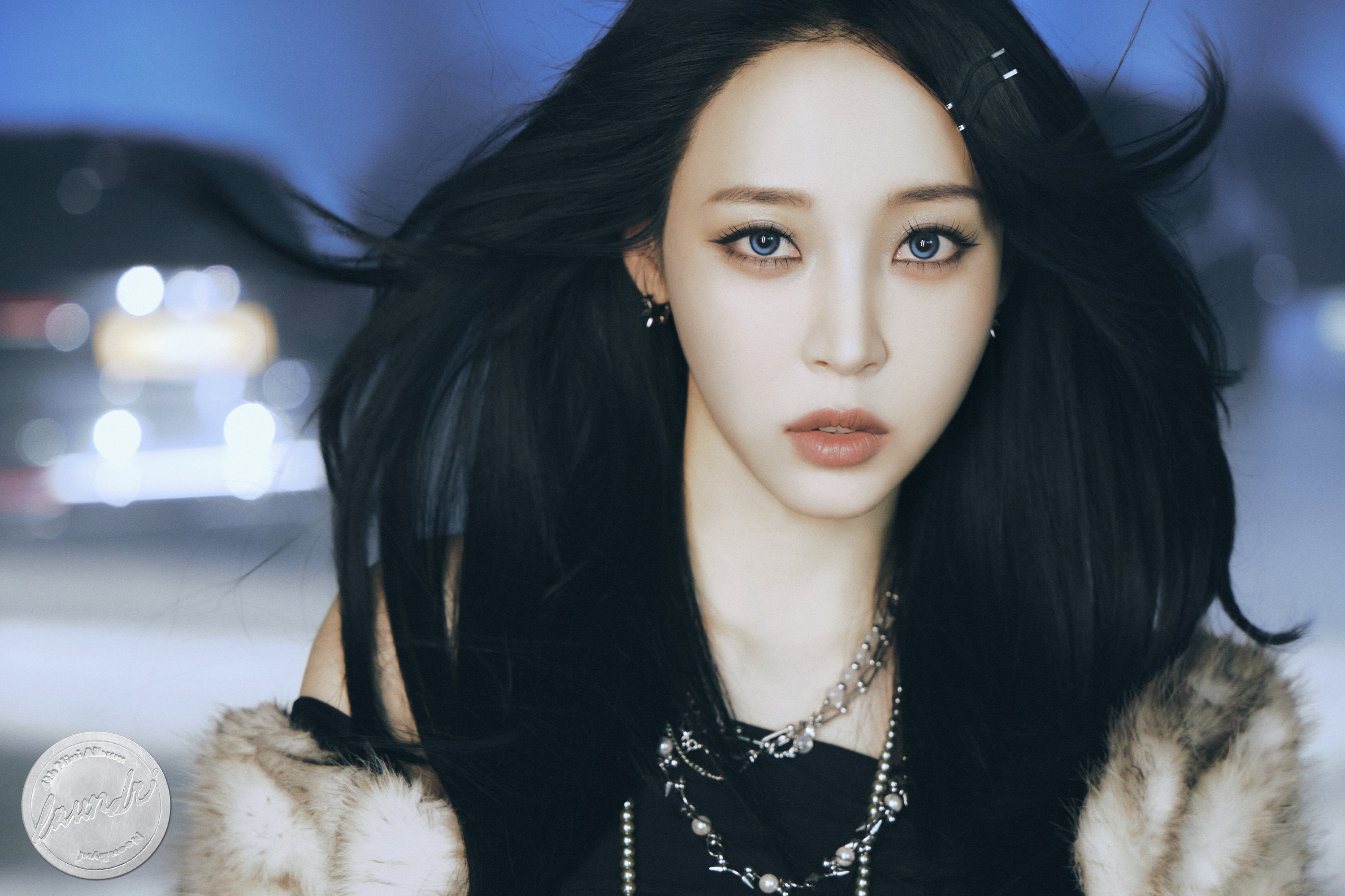 GxlNhpSbQAAPbca?format=jpg&name=4096x4096