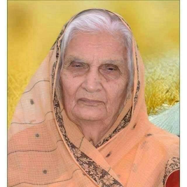 HANUMAN BENIWAL (@hanumanbeniwal) on Twitter photo рд░рд╛рдЬрд╕реНрдерд╛рди рд╕рд░рдХрд╛рд░ рдХреА рдкреВрд░реНрд╡ рдордВрддреНрд░реА рд╡ рдмрд╛рдбрд╝рдореЗрд░ рдХреА рдкреВрд░реНрд╡ рдЬрд┐рд▓рд╛ рдкреНрд░рдореБрдЦ рд╢реНрд░реАрдорддреА рдорджрди рдХреМрд░ рдЬреА рдХреЗ рдирд┐рдзрди рд╣реЛ рдЬрд╛рдиреЗ рдХреЗ рд╕рдорд╛рдЪрд╛рд░ рдЕрддреНрдпрдВрдд рджреБрдГрдЦрдж рд╣реИред рдореИрдВ рдИрд╢реНрд╡рд░ рд╕реЗ рдкреНрд░рд╛рд░реНрдердирд╛ рдХрд░рддрд╛ рд╣реВрдВ рдХрд┐ рджрд┐рд╡рдВрдЧрдд рдЖрддреНрдорд╛ рдХреЛ рд╢рд╛рдВрддрд┐ рдкреНрд░рджрд╛рди рдХрд░реЗрдВ |
рдореЗрд░реА рд╕рдВрд╡реЗрджрдирд╛рдПрдВ рд╢реЛрдХрд╛рдХреБрд▓ рдкрд░рд┐рдЬрдиреЛрдВ рдХреЗ рд╕рд╛рде рд╣реИ | рд░рд╛рдЬрд╕реНрдерд╛рди рд╕рд░рдХрд╛рд░ рдХреА рдкреВрд░реНрд╡ рдордВрддреНрд░реА рд╡ рдмрд╛рдбрд╝рдореЗрд░ рдХреА рдкреВрд░реНрд╡ рдЬрд┐рд▓рд╛ рдкреНрд░рдореБрдЦ рд╢реНрд░реАрдорддреА рдорджрди рдХреМрд░ рдЬреА рдХреЗ рдирд┐рдзрди рд╣реЛ рдЬрд╛рдиреЗ рдХреЗ рд╕рдорд╛рдЪрд╛рд░ рдЕрддреНрдпрдВрдд рджреБрдГрдЦрдж рд╣реИред рдореИрдВ рдИрд╢реНрд╡рд░ рд╕реЗ рдкреНрд░рд╛рд░реНрдердирд╛ рдХрд░рддрд╛ рд╣реВрдВ рдХрд┐ рджрд┐рд╡рдВрдЧрдд рдЖрддреНрдорд╛ рдХреЛ рд╢рд╛рдВрддрд┐ рдкреНрд░рджрд╛рди рдХрд░реЗрдВ |
рдореЗрд░реА рд╕рдВрд╡реЗрджрдирд╛рдПрдВ рд╢реЛрдХрд╛рдХреБрд▓ рдкрд░рд┐рдЬрдиреЛрдВ рдХреЗ рд╕рд╛рде рд╣реИ |