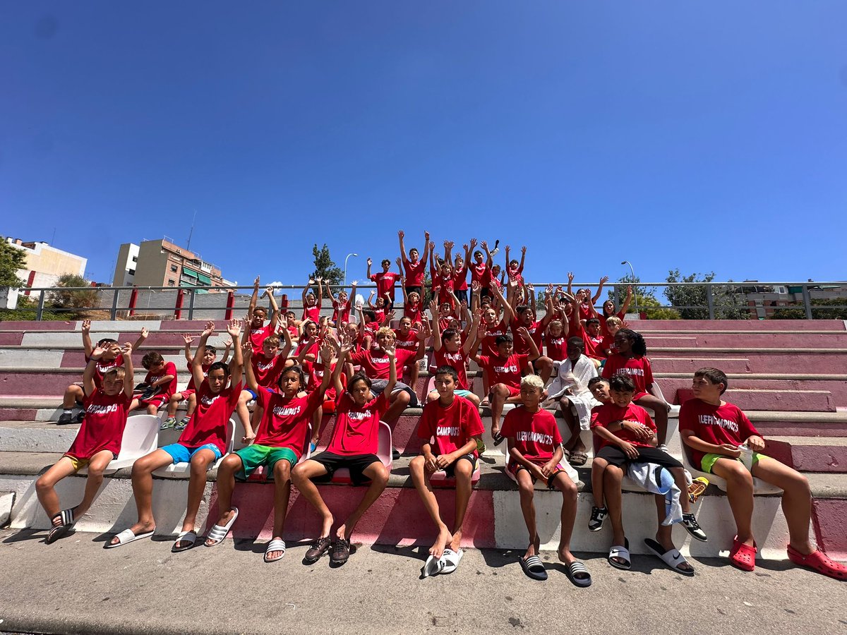 🥹🔙 2025 

#LlefiCampus 🔴⚪️ #Llefia