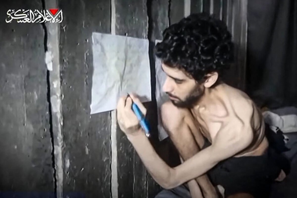 Lahav Harkov 🎗️ (@lahavharkov) on Twitter photo "We need everyone who sees the difficult pictures of Evyatar to understand that we don’t have another minute. We don’t have another day. We can lose him in the coming days," Hostage Evyatar David's cousin Matan Eshet told me. "We need everyone who sees the difficult pictures of Evyatar to understand that we don’t have another minute. We don’t have another day. We can lose him in the coming days," Hostage Evyatar David's cousin Matan Eshet told me.