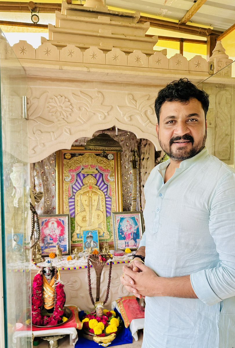 idineshdesai's tweet image. ॐ नवकुलाय विद्महे विषदंष्ट्राय धीमहि। 
तन्नो सर्प: प्रचोदयात्।

#dineshdesai #adisnanuparu #goga #gogaji #maharaj #shivay #viral