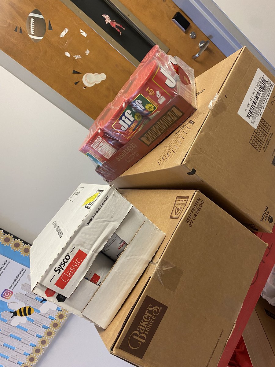 🙌 We are super grateful for all those who donate to our <a href="/ImmokaleeFB/">Immokalee High Football</a> Indians‼️‼️
🍞🥪 SHOUTOUT to <a href="/tavernonthebay/">William D Kenney Jr</a> Naples for donating supplies to help feed our program this season!! 
💪 Takes a Village to make it all work and We appreciate all the help!!