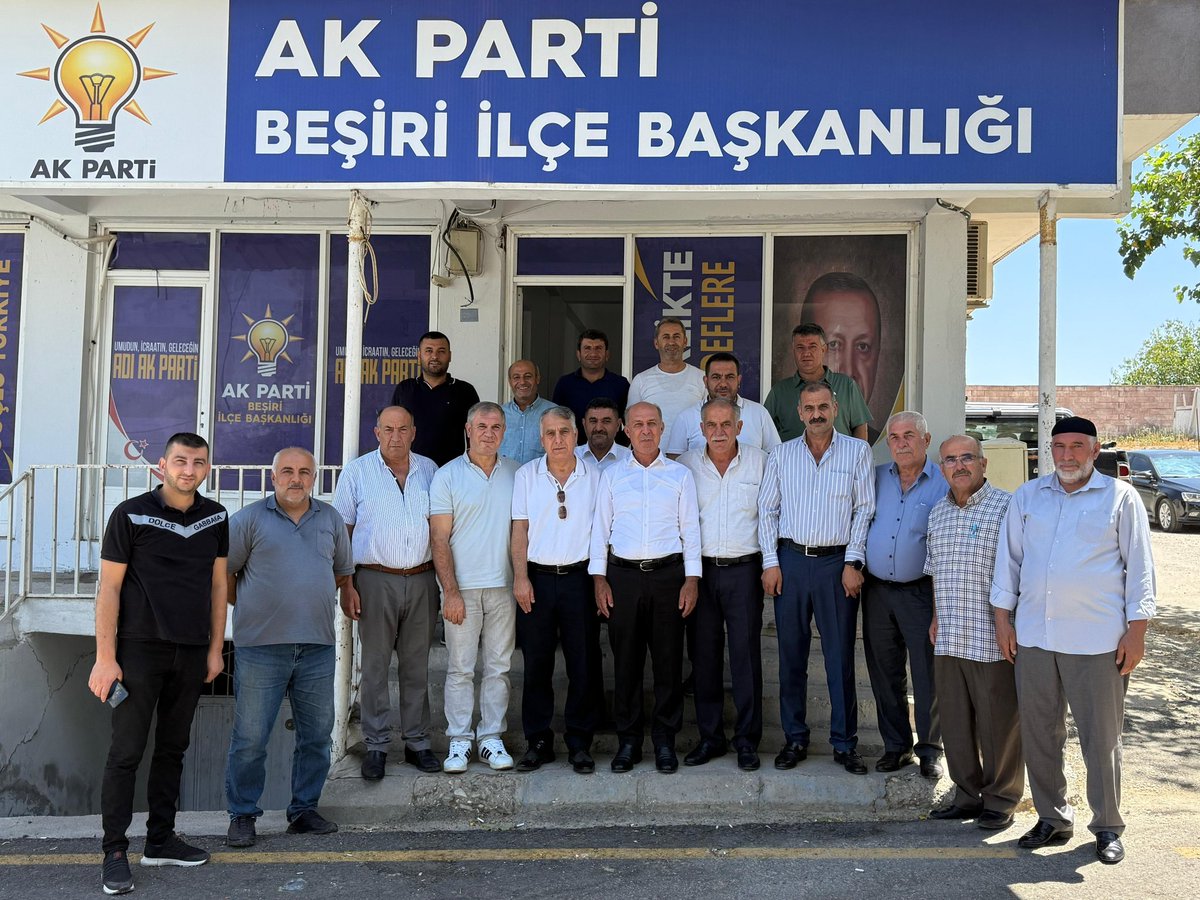 Haftalık olağan ilçe toplantımızı gerçekleştirdik. 
Gündemimizde üye kazandırma çalışmaları vardı. 
Teşkilatımızla birlikte kararlılıkla ilerliyoruz.

<a href="/fnasiroglu/">Ferhat NASIROĞLU</a> <a href="/AvukatErsanAksu/">Ersan AKSU🇹🇷</a> <a href="/SansiHuseyin/">Hüseyin Şansi</a> <a href="/hasanokay72/">Hasan okay</a> <a href="/kudbettinsucin/">Kudbettin SUÇİN</a> <a href="/72akpartibatman/">AK Parti Batman</a>