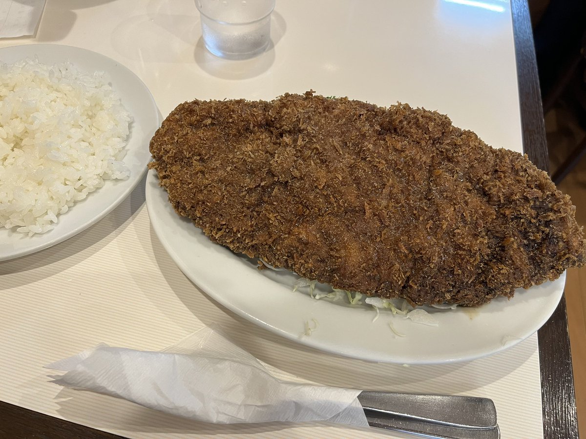 M-1グランプリ一回戦は12日Cブロックです！！
このメンチカツぐらいでっかい花火打ち上げます💥💥
応援よろしくお願いします！