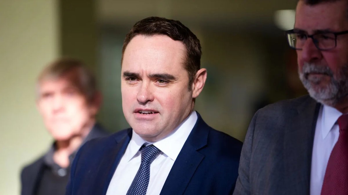 CaraMia200's tweet photo. #NotADragQueen @Channel9’s Ben McCormack,charged
re: child pornography on number of his devices.
Despite overwhelming evidence,#MurdochSewerageCo.& #FailOnline, scapegoat tiny #Trans community,as more likely offenders.
They do so, as it distracts from inconvenient truth. #Auspol https://t.co/mG8Ai3jYDM