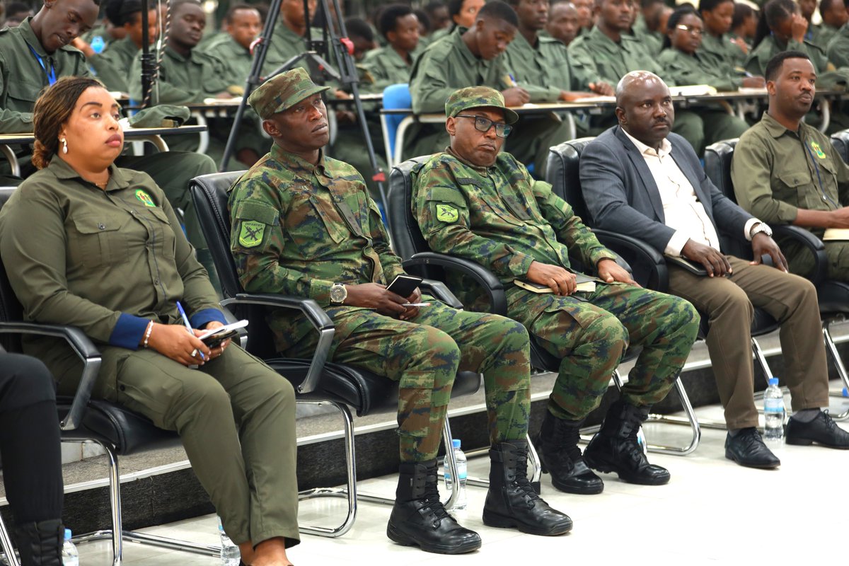 📍 Happening now:

The Minister of State for Regional Integration at the Ministry of Foreign Affairs and International Cooperation, Gen (Rtd) James Kabarebe, is addressing participants of Itorero #Indangamirwa15 on the history of the Liberation Struggle and the role of youth in