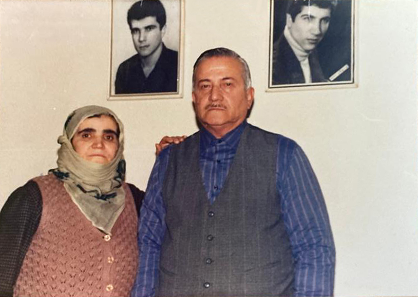 (05.08.1998)
Ömrünün son 14 yılını felç hastası olarak yaşamak zorunda kalan, ülkücü ve milliyetçilerin amcası, Abdullah Çatlı’nın babası fedakar, cefakar ve şehrin eşrafı babamız Ahmet Çatlı’yı Hak’ka yürüyüşünün 27. yılında hasret, rahmet ve minnetle anıyorum..