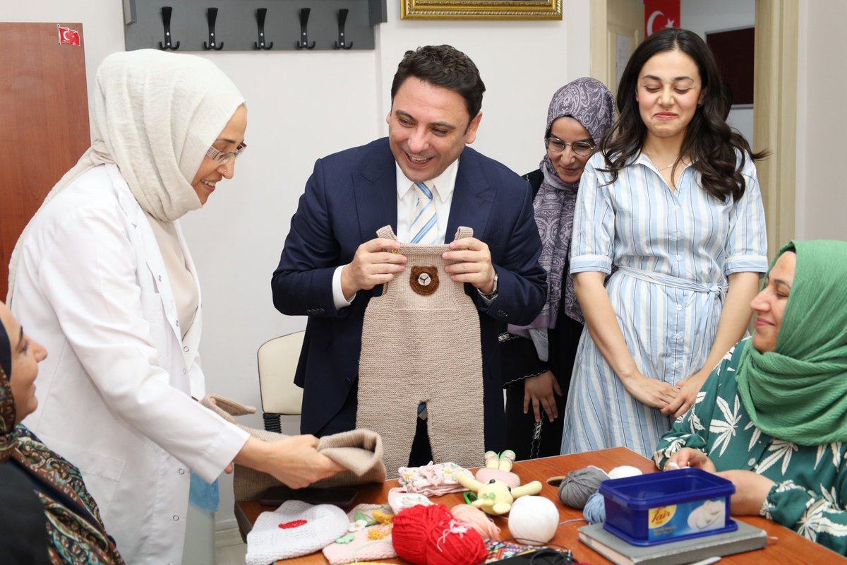 Kaymakamımız ŞAHİN, Sırrın ve Ahmet Yesevi ADEM Merkezlerini Ziyaret Etti

Kaymakamımız Dr. Muhammed Serkan ŞAHİN, Haliliye Sosyal Yardımlaşma ve Dayanışma Vakfı bünyesinde hizmet veren Sırrın ve Ahmet Yesevi Aile Destek Merkezlerini (ADEM) ziyaret etti.

Ziyarette kursiyerlerle