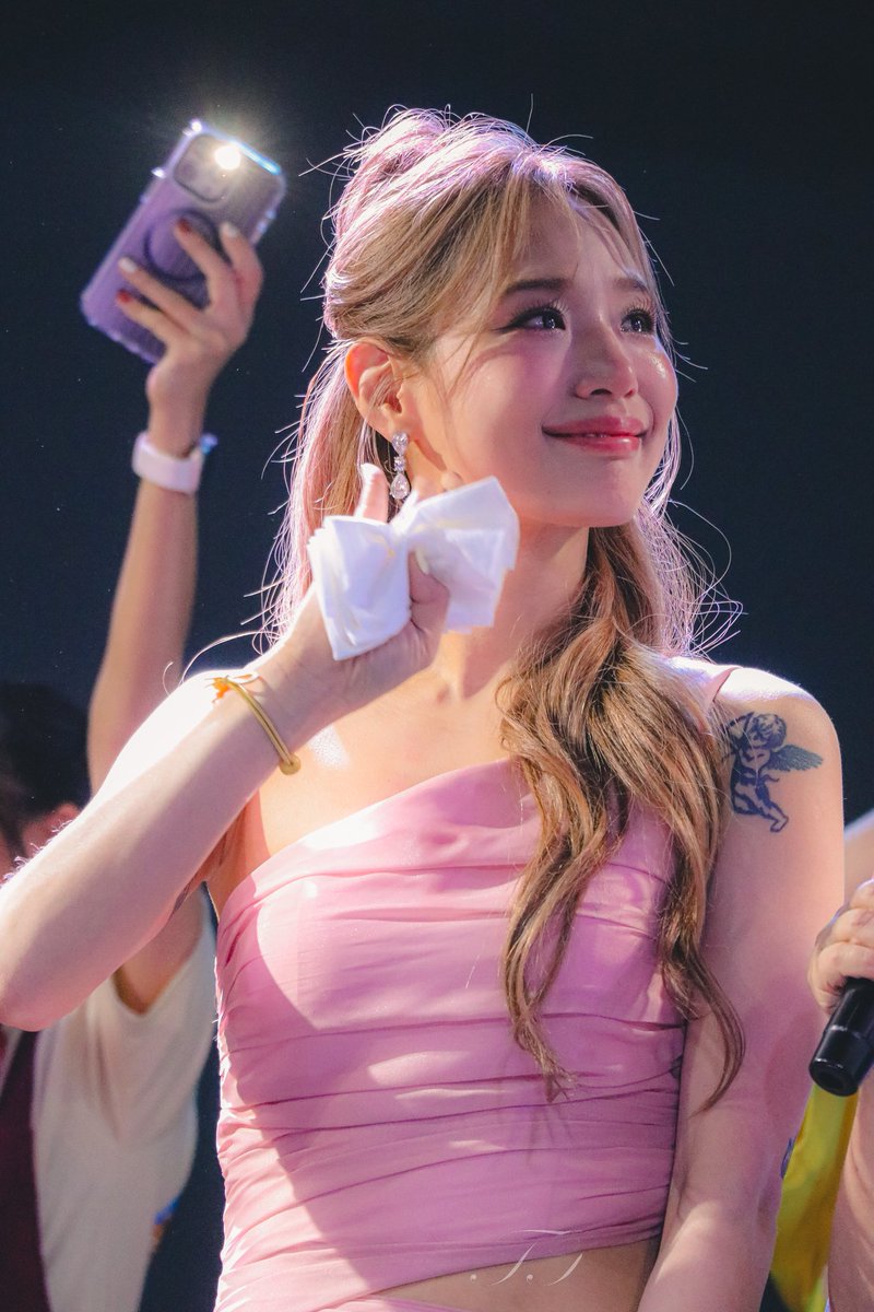 มีอะไรให้มากกว่าคำว่าสวยบ้างไหม