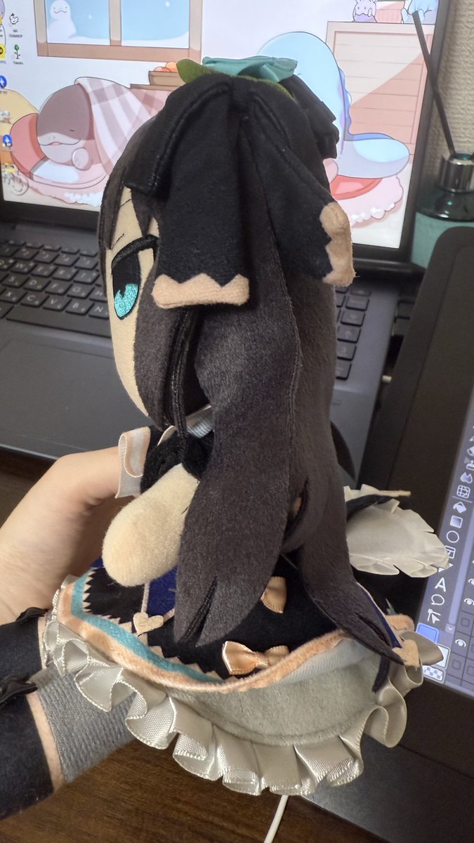 뒤통수가 납작해요🥹