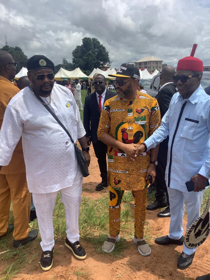 DrLaw_Mefor's tweet image. Obosi stands still for Governor Soludo.

At a groundbreaking rally, the people of Obosi unanimously declared, &apos;Let the Solution Continue&apos;. 

The support for the Soludo/Ibezim second term bid is a testament to good governance. 

#AnambraIsRising #SolutionContinue