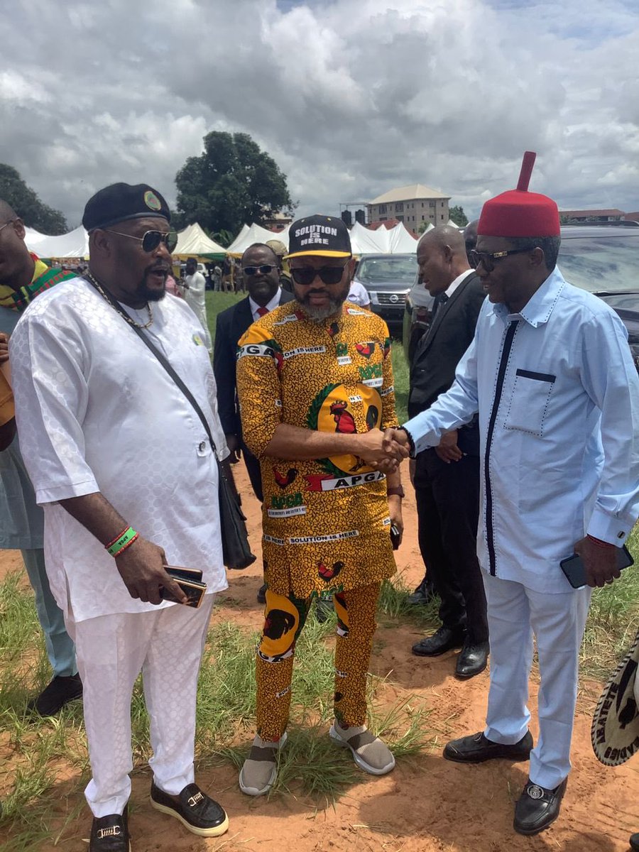 DrLaw_Mefor's tweet image. Obosi stands still for Governor Soludo.

At a groundbreaking rally, the people of Obosi unanimously declared, &apos;Let the Solution Continue&apos;. 

The support for the Soludo/Ibezim second term bid is a testament to good governance. 

#AnambraIsRising #SolutionContinue