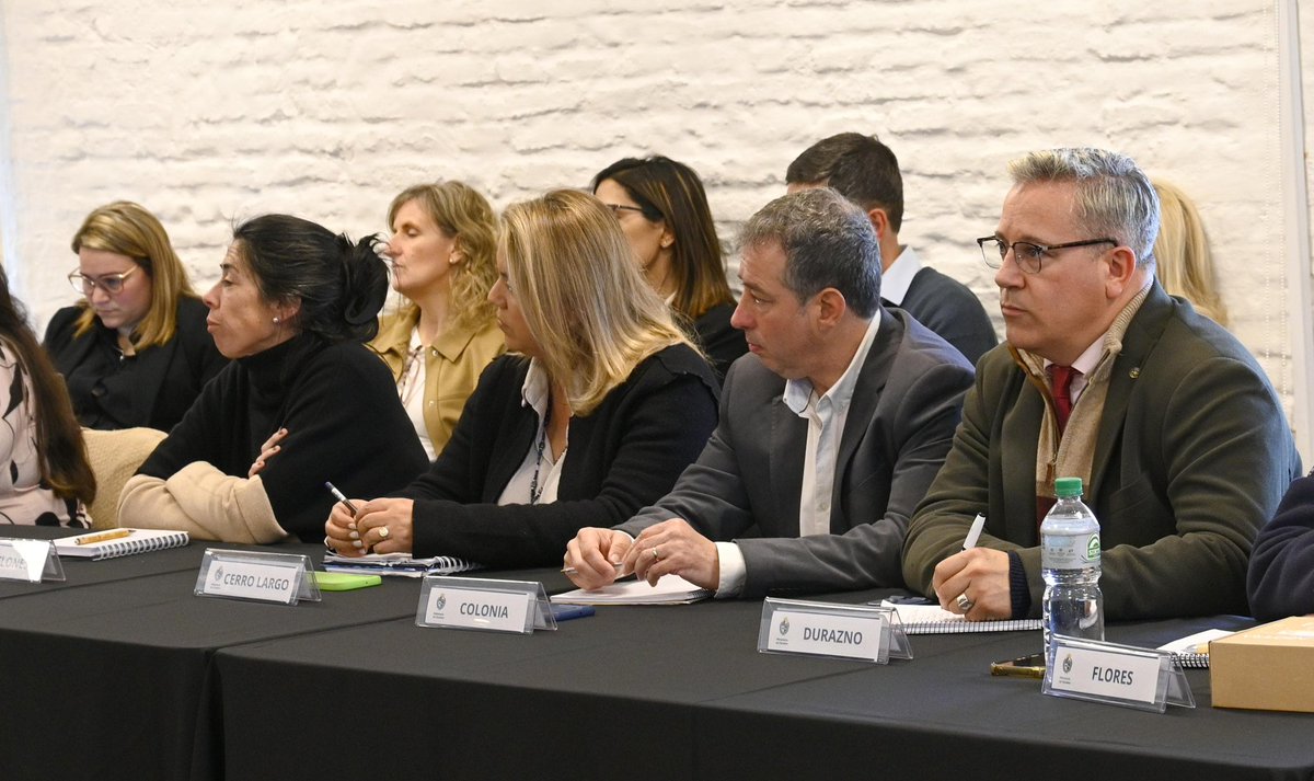 Se reunieron Directores Departamentales de Turismo con autoridades de <a href="/Uruguay_Natural/">Uruguay Natural</a>.

Con participación de Martín Álvarez, Director de Turismo de <a href="/IntColonia/">IntendenciaColonia</a>, se presentaron lineamientos generales para el periodo, ejes prioritarios, regionalización y acciones promocionales.